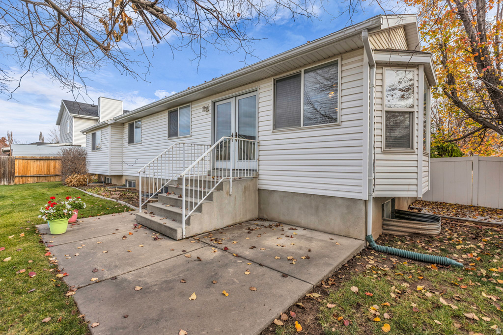 1445 N 2925 W Layton, UT 84041