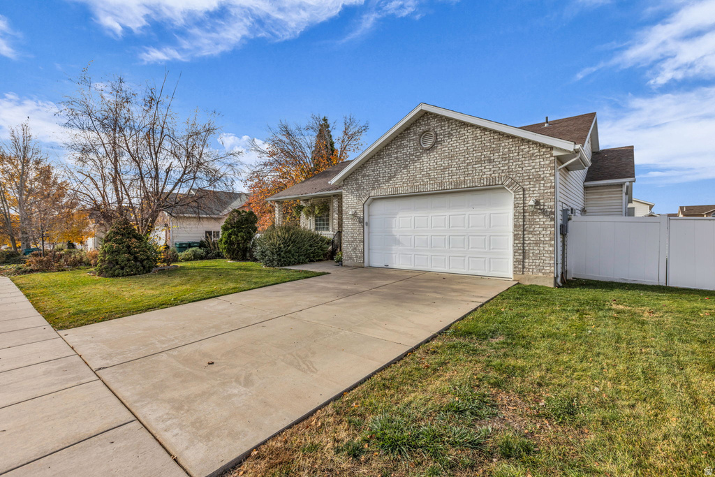 1445 N 2925 W Layton, UT 84041
