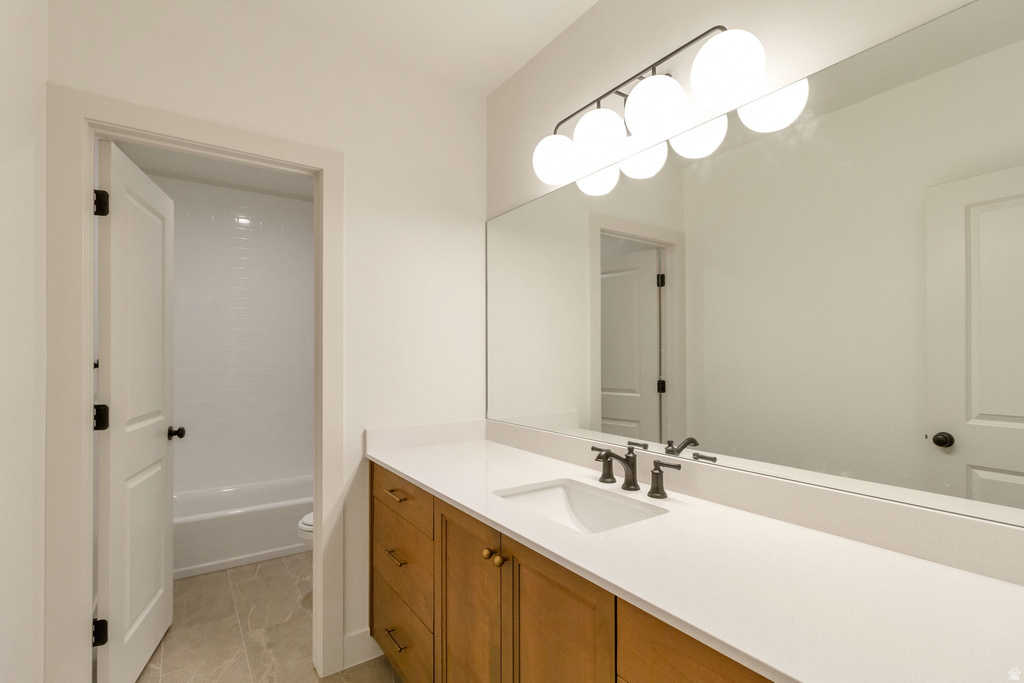 2132 N 725 W Centerville, UT 84014