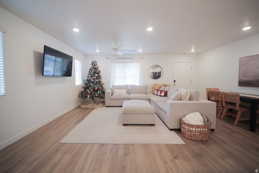 1737 S DEVILS GARDEN LN Washington, UT 84780