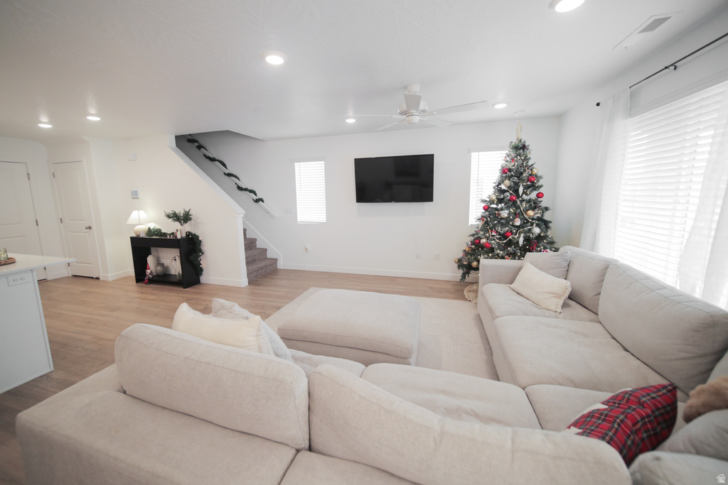 1737 S DEVILS GARDEN LN Washington, UT 84780