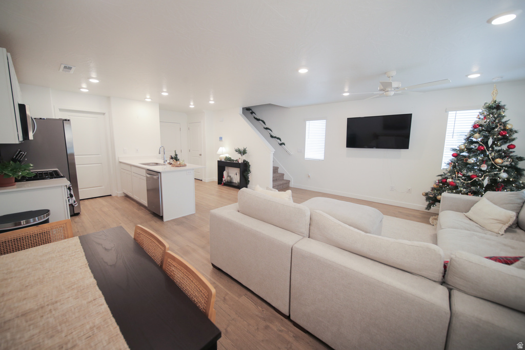 1737 S DEVILS GARDEN LN Washington, UT 84780