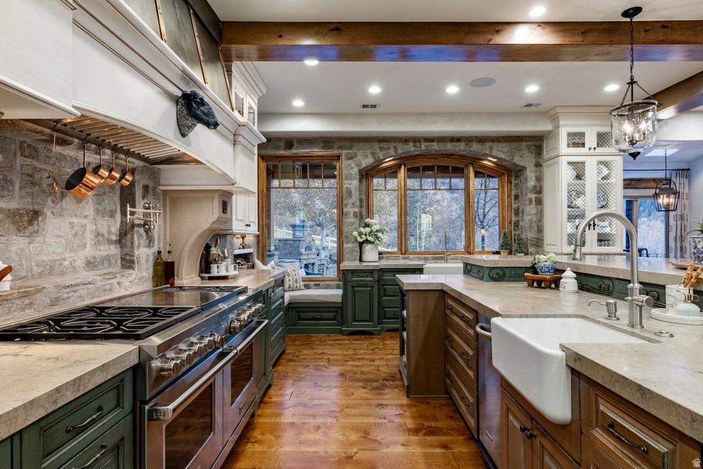 2091 WINDSOR PARK CIR Bountiful, UT 84010