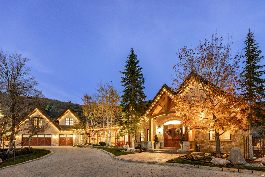 2091  Windsor Park Cir