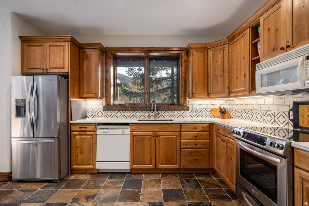 2091 WINDSOR PARK CIR Bountiful, UT 84010