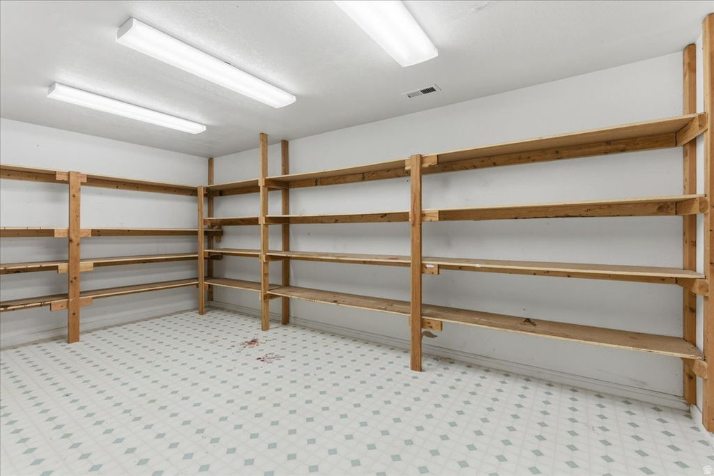 16 E 1400 N American Fork, UT 84003