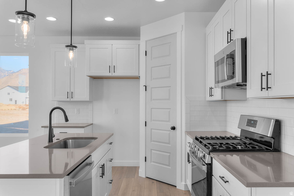 5056 W GREEN ASH LN Highland, UT 84003