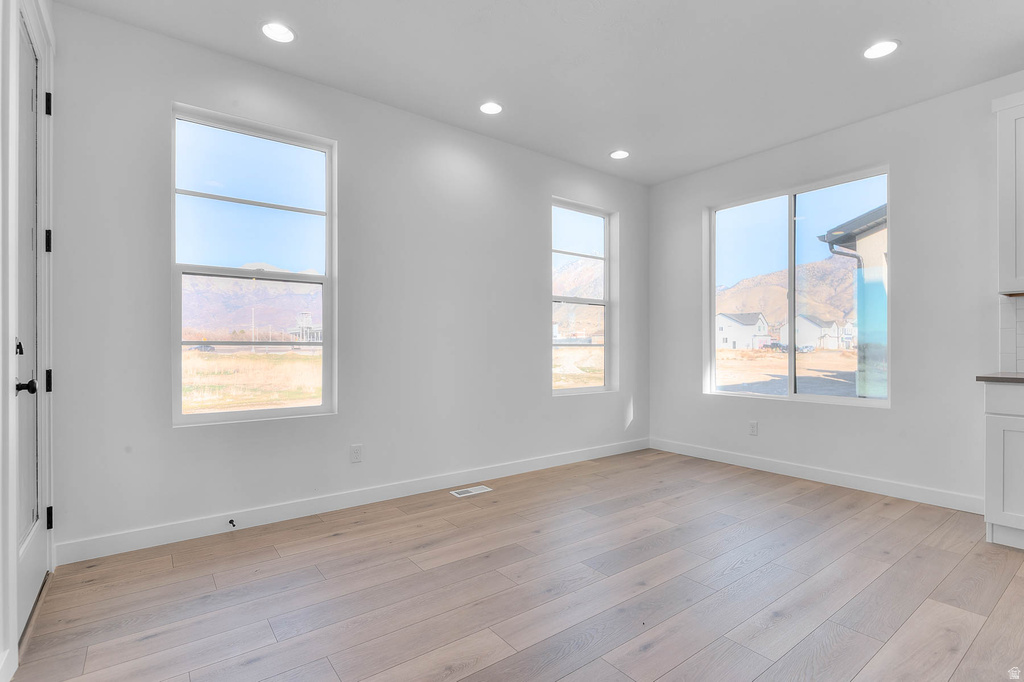 5056 W GREEN ASH LN Highland, UT 84003