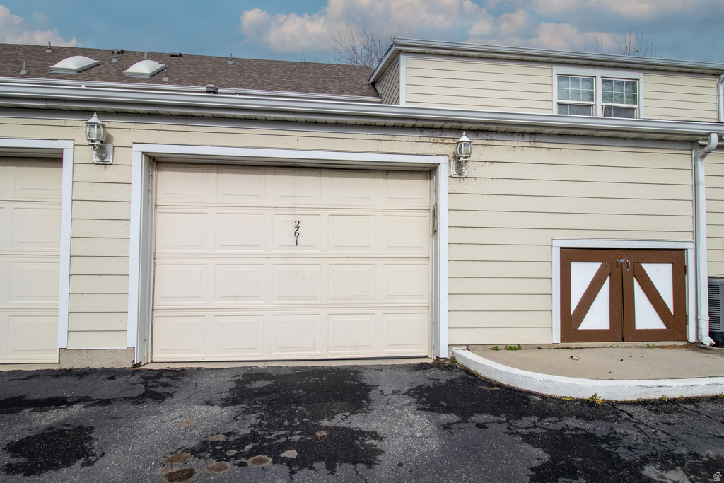 261 W PARK LN Centerville, UT 84014