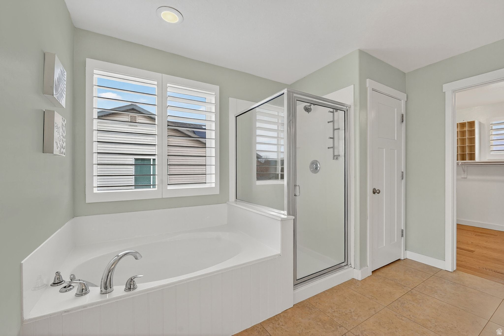 925 ELIZABETH DR North Salt Lake, UT 84054