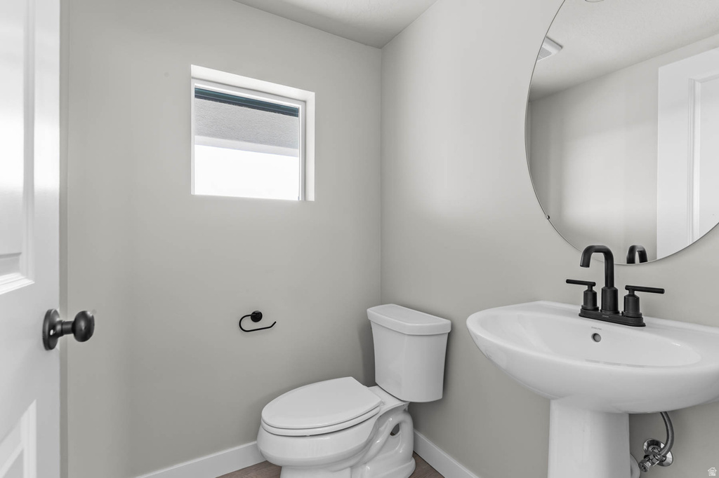 5042 W GREEN ASH LN Highland, UT 84003