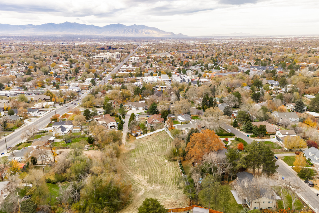 1763 E HONEY HOLLOW LN Millcreek, UT 84106