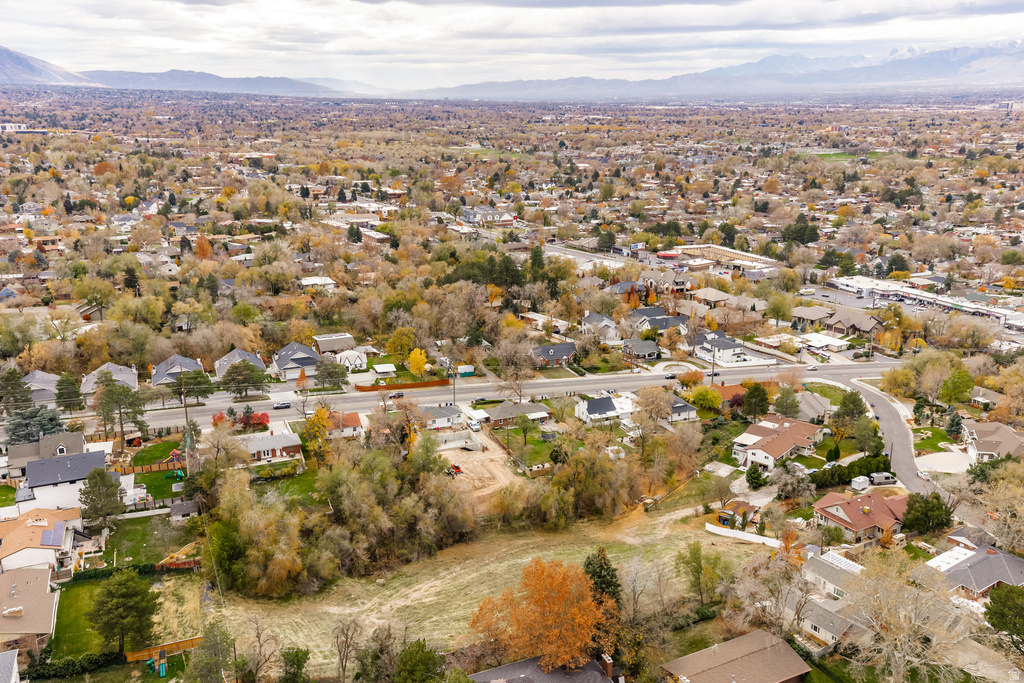 1763 E HONEY HOLLOW LN Millcreek, UT 84106