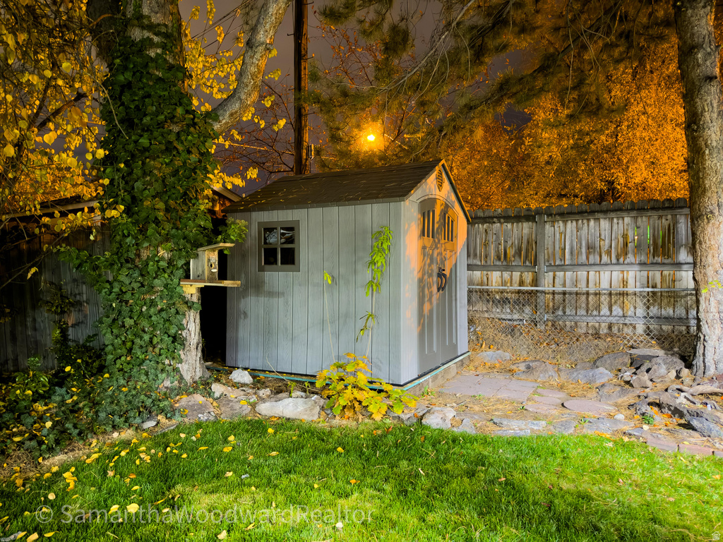 4509 S HOLLADAY CIR Salt Lake City, UT 84117