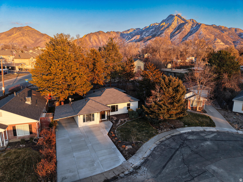 4509 S HOLLADAY CIR Holladay, UT 84117