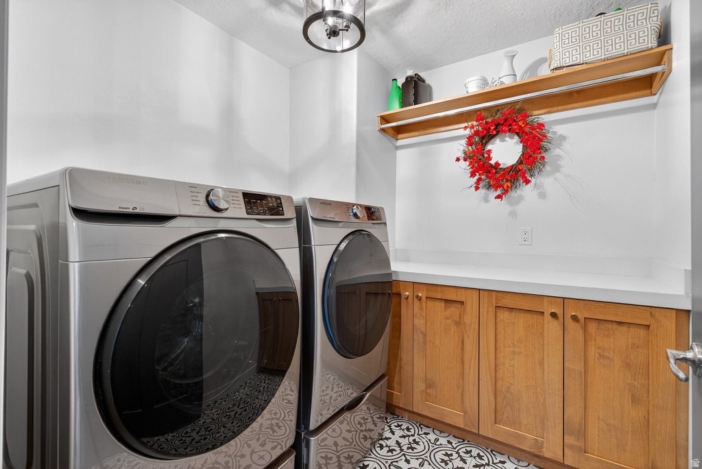 247 S DROUBAY RD Tooele, UT 84074