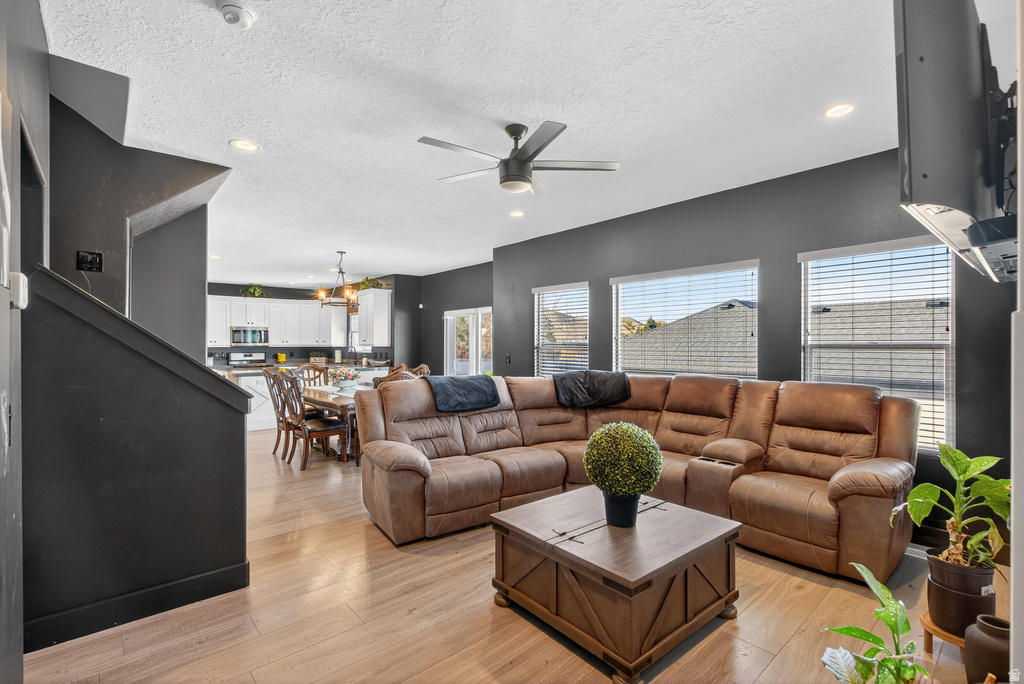 247 S DROUBAY RD Tooele, UT 84074