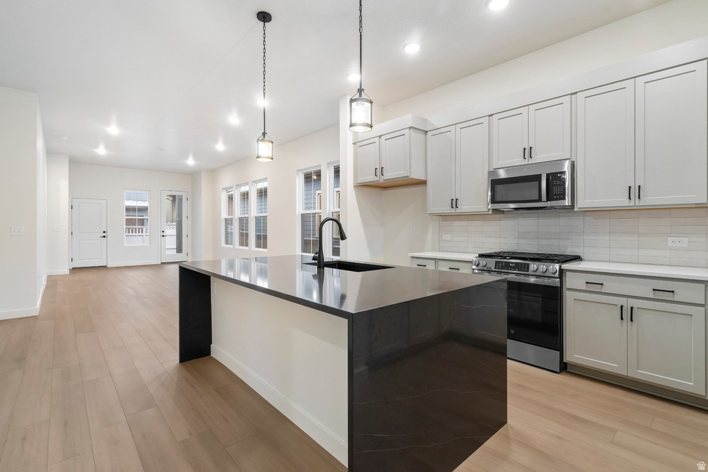 7178 S RAMBLE RD West Jordan, UT 84081