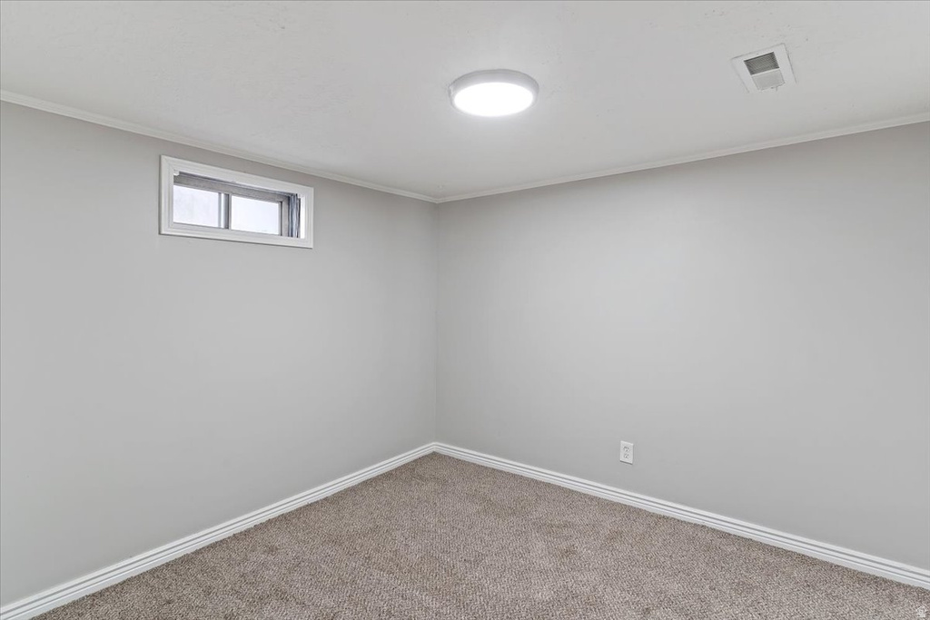 325 E CHIMES VIEW DR. Ogden, UT 84405