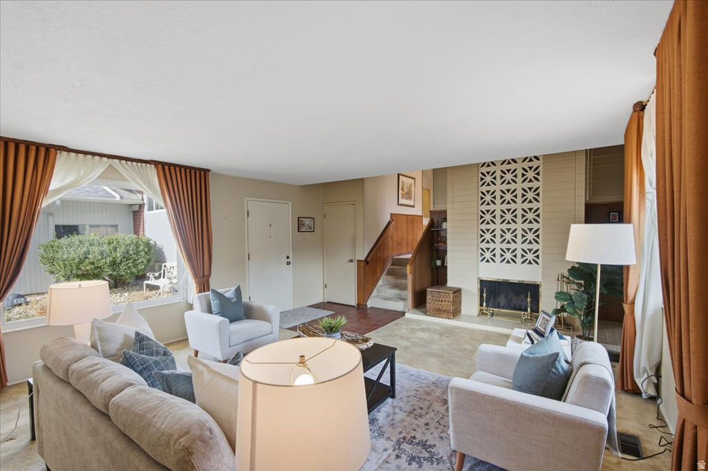 1583 MEADOWMOOR RD Holladay, UT 84117