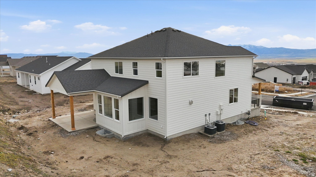 128 N 900 E Hyde Park, UT 84318