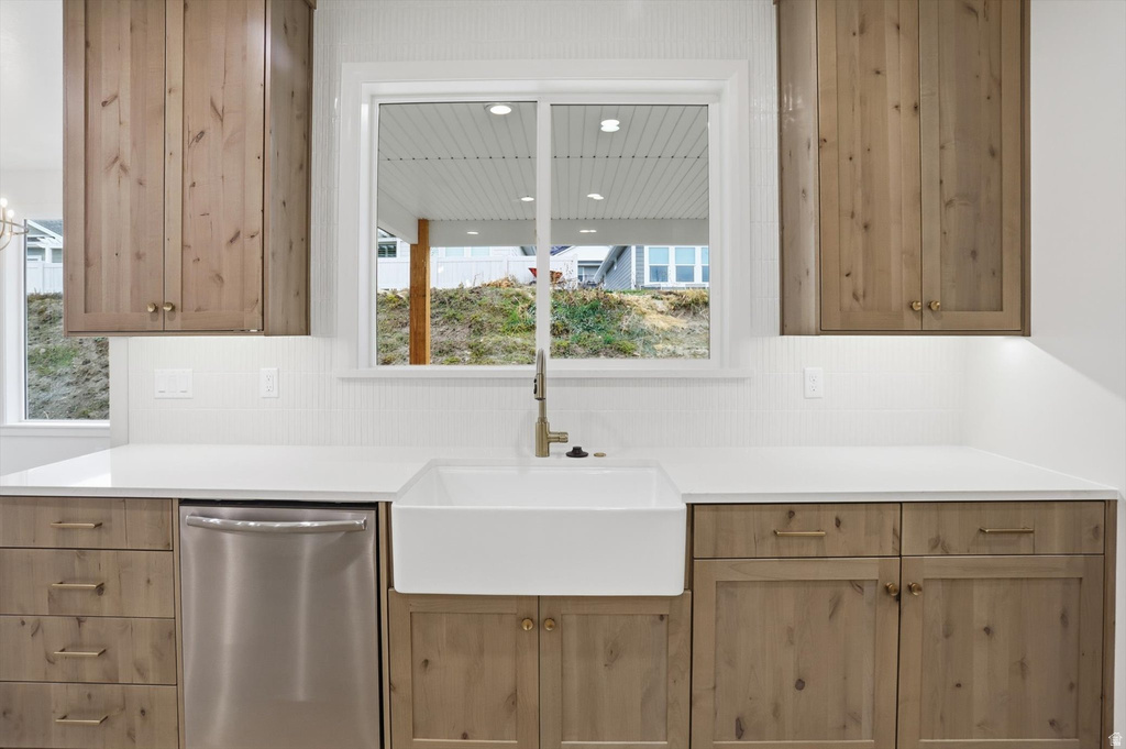 128 N 900 E Hyde Park, UT 84318