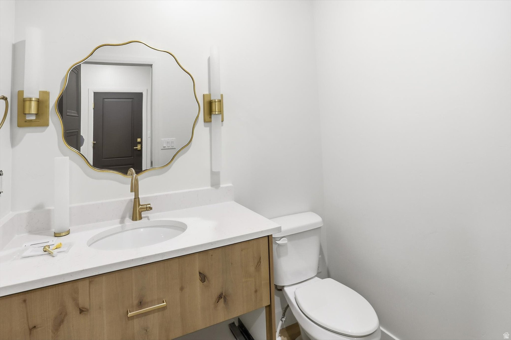 128 N 900 E Hyde Park, UT 84318