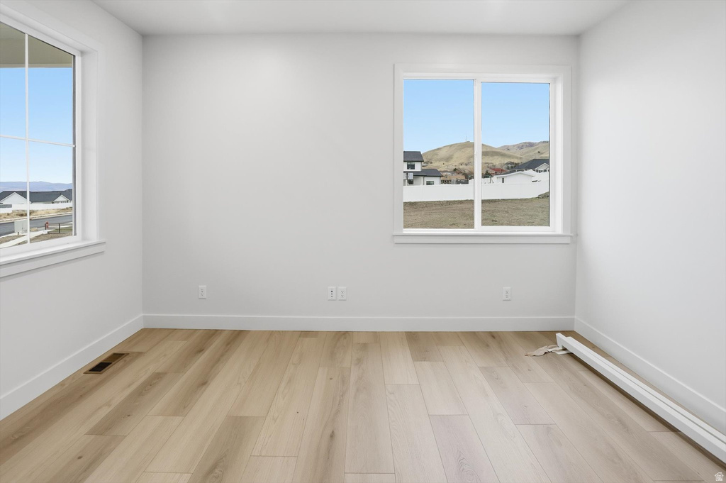 128 N 900 E Hyde Park, UT 84318