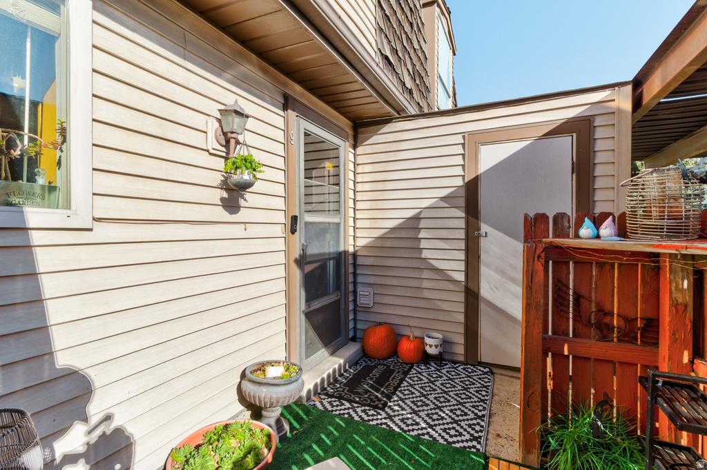 88 W 50 S #F9 Centerville, UT 84014