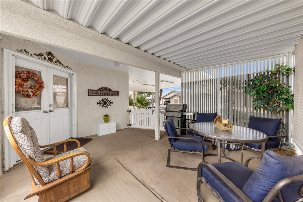 2990 E RIVERSIDE DR photo 3