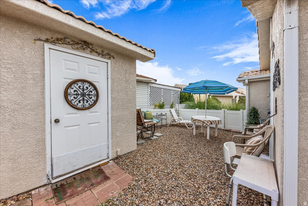 2990 E RIVERSIDE DR photo 4