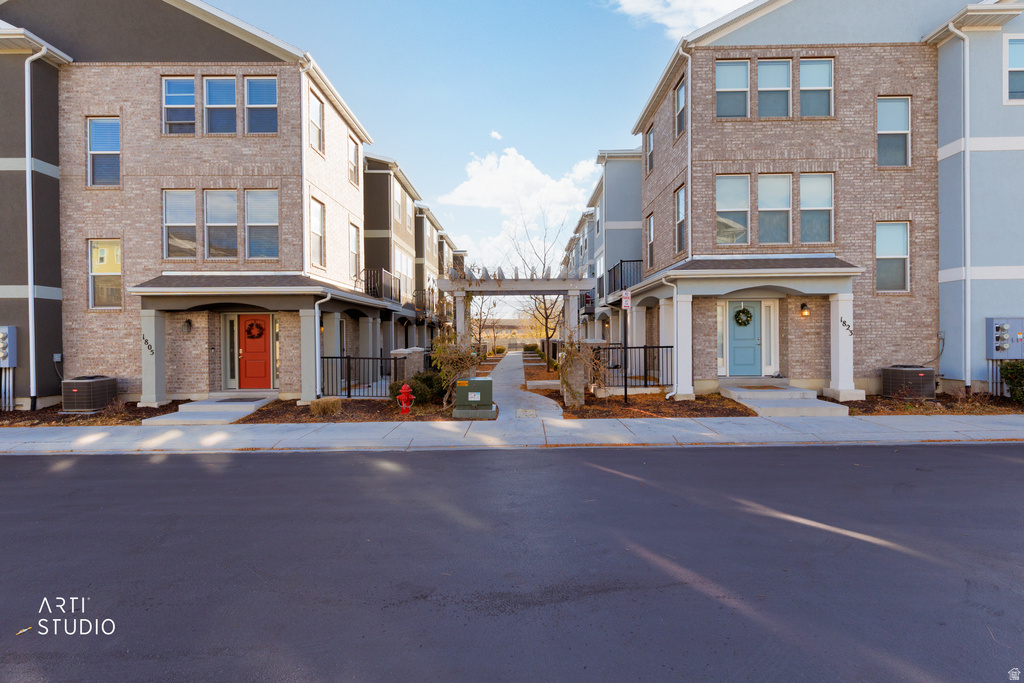 1821 W TORLUNDY DR #32 Riverton, UT 84065