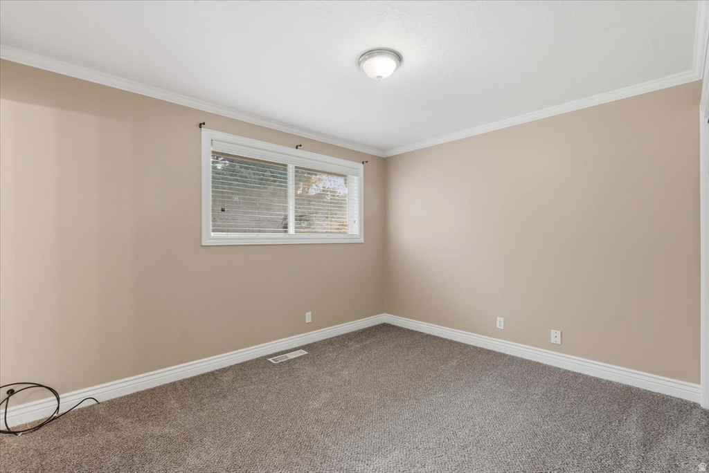 1096 N 300 W Layton, UT 84041