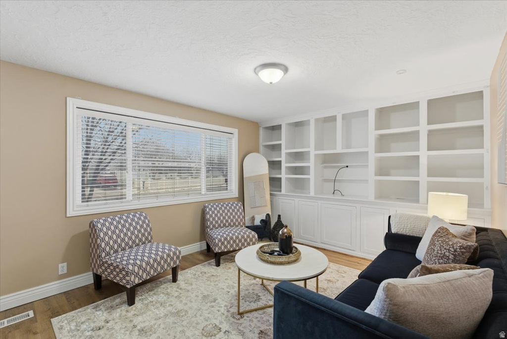 1096 N 300 W Layton, UT 84041