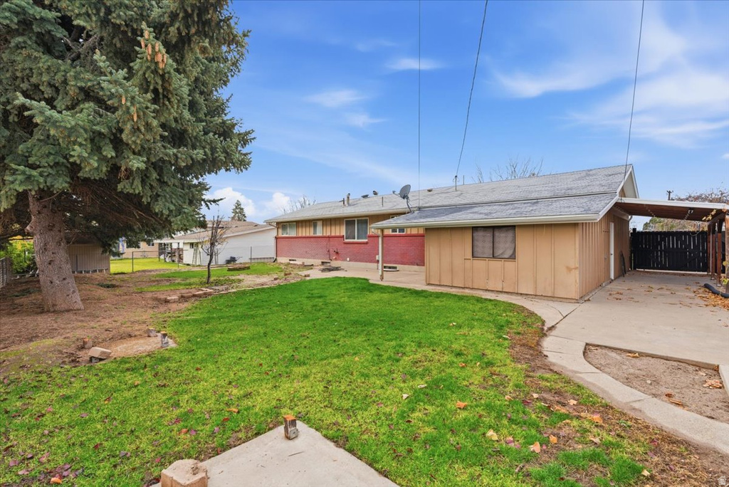 1096 N 300 W Layton, UT 84041