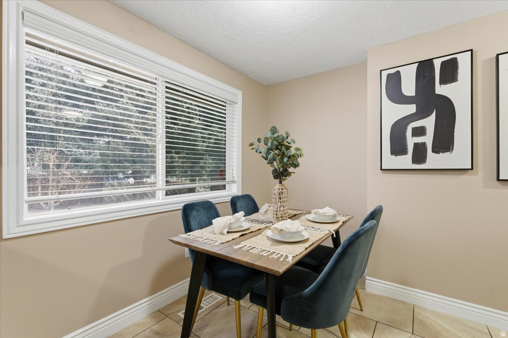 1096 N 300 W Layton, UT 84041