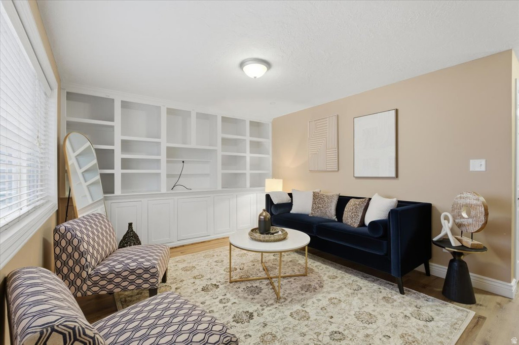 1096 N 300 W Layton, UT 84041