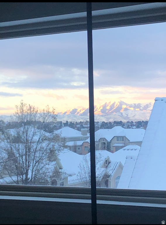 3261 E LANTERN HILL CT Cottonwood Heights, UT 84093