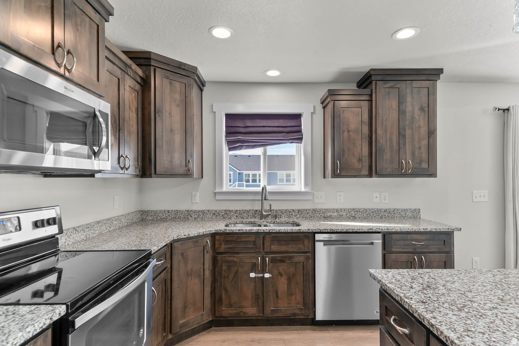 9745 N BRIDGE ST Eagle Mountain, UT 84005