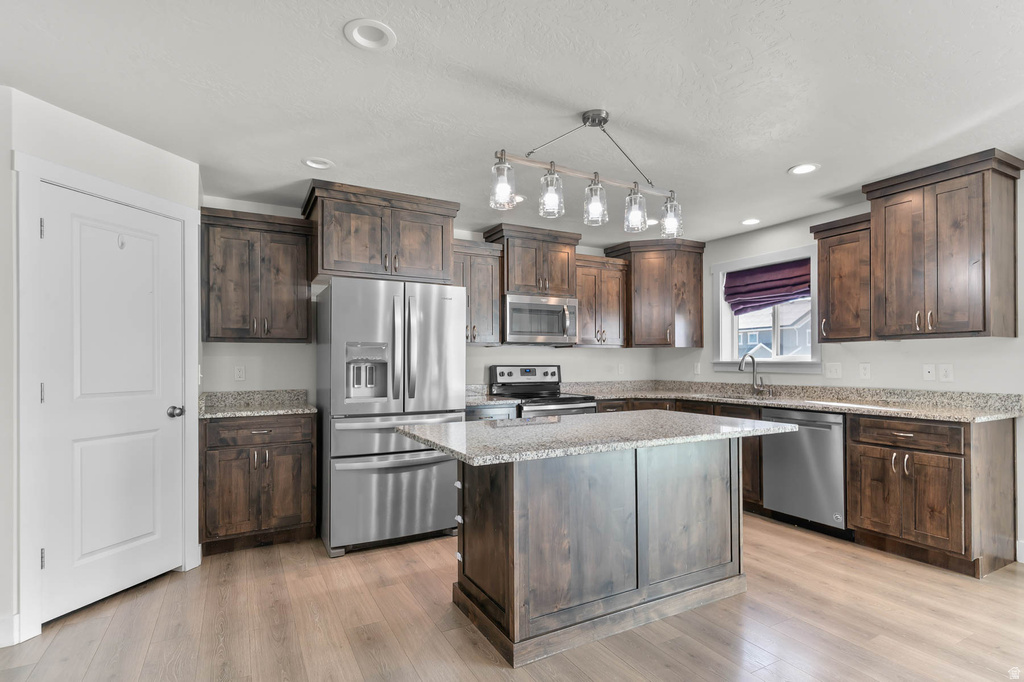 9745 N BRIDGE ST Eagle Mountain, UT 84005