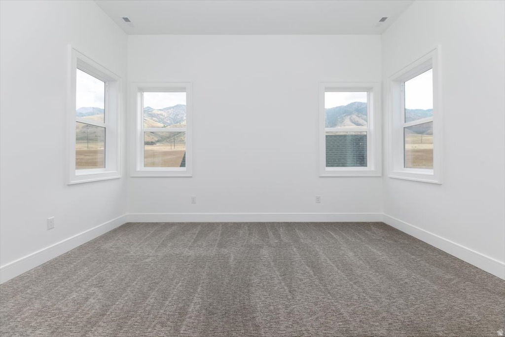 1153 E 160 N Hyde Park, UT 84318