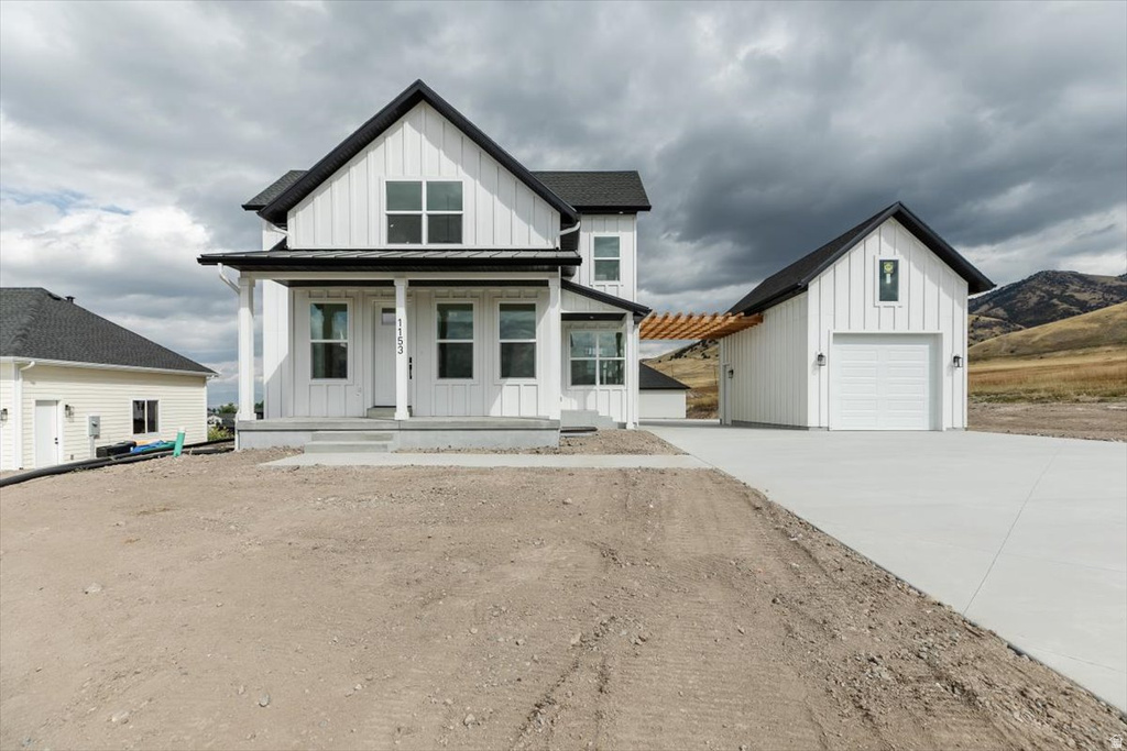 1153 E 160 N Hyde Park, UT 84318