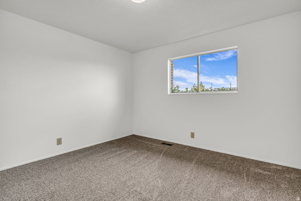 3385 W MEADOWBROOK DR West Valley City, UT 84119