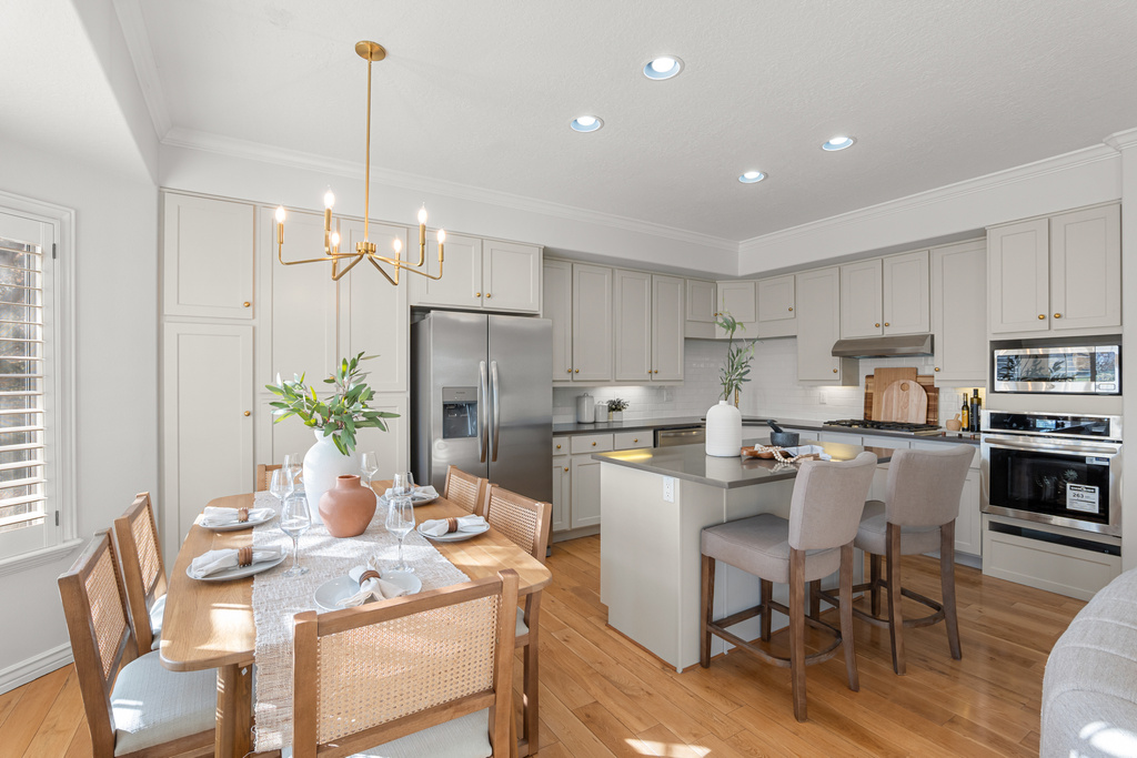 614 E NORMANDY DR Provo, UT 84604