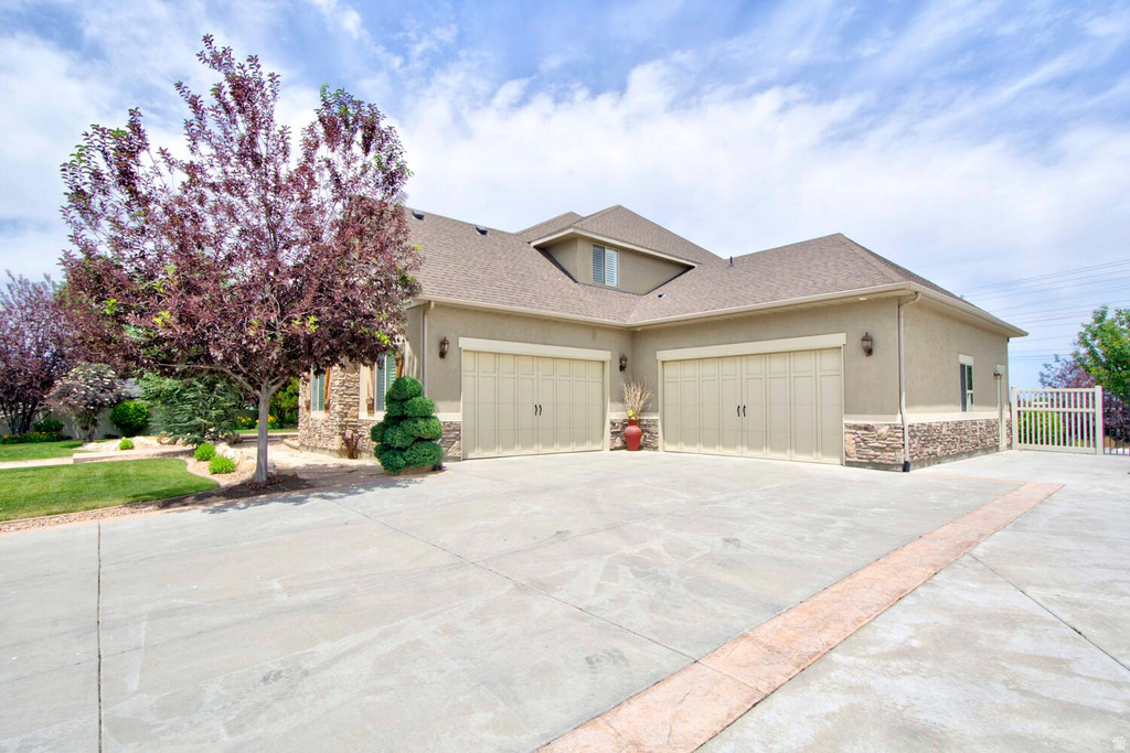 4478 W MANDY LEE CV Riverton, UT 84065