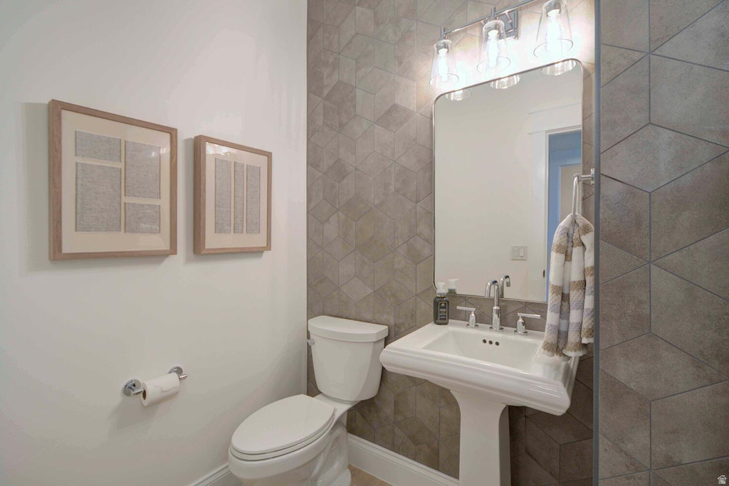 4478 W MANDY LEE CV Riverton, UT 84065