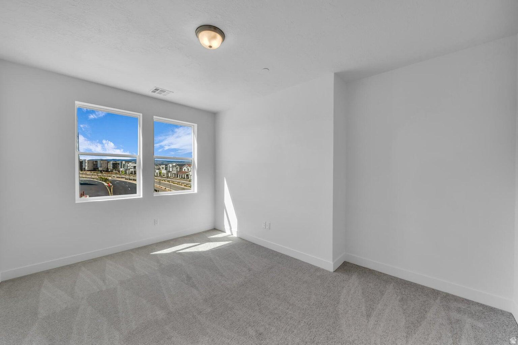 5599 S CARNELIAN PKWY #207 St George, UT 84790