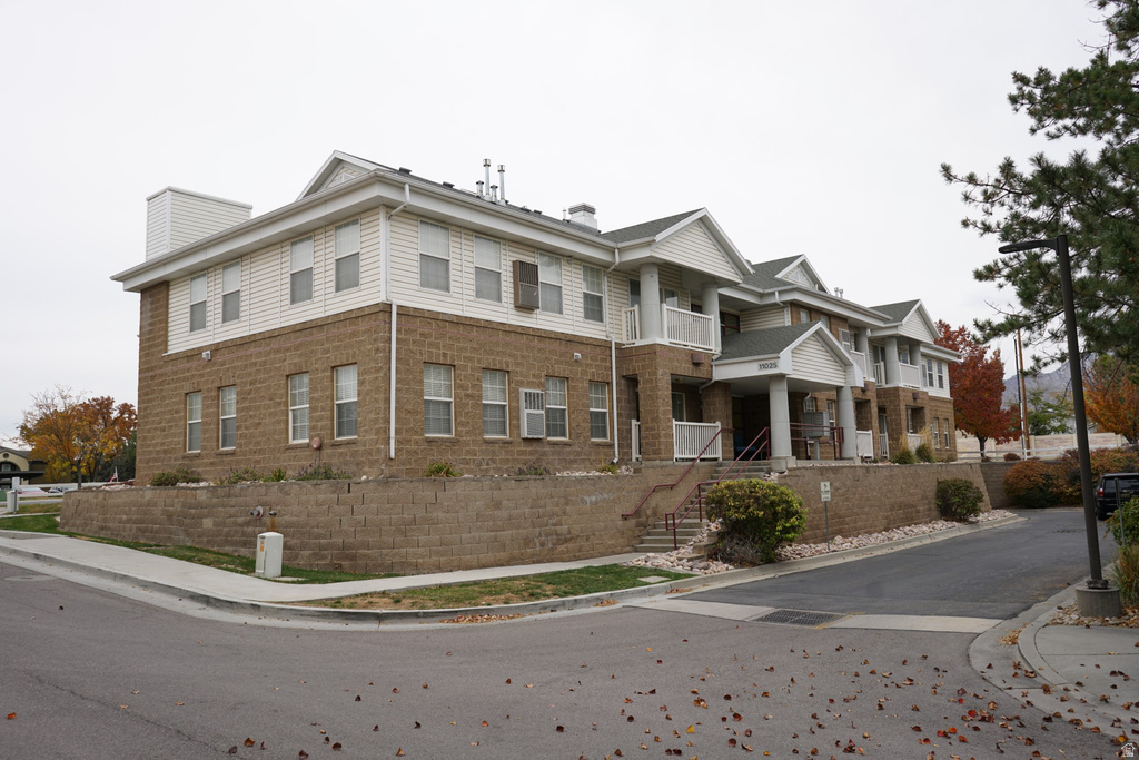 11025 S GRAPEVINE CV #B103 Sandy, UT 84070