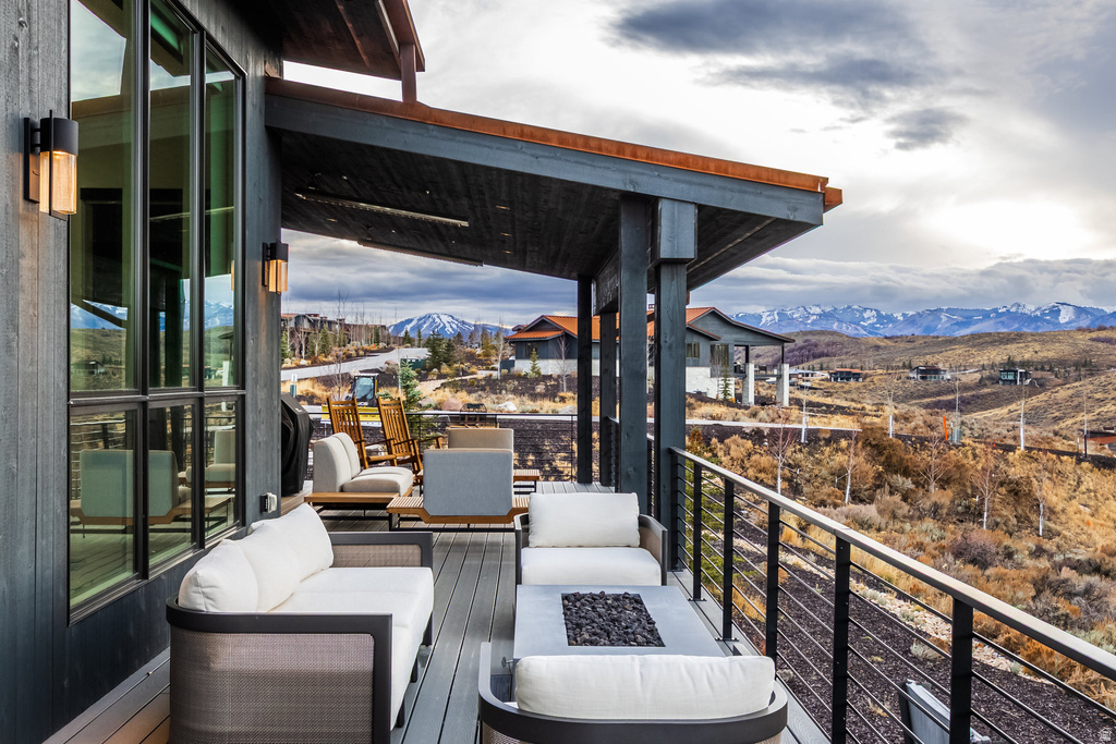 7043 GOLDEN BEAR LOOP Park City, UT 84098