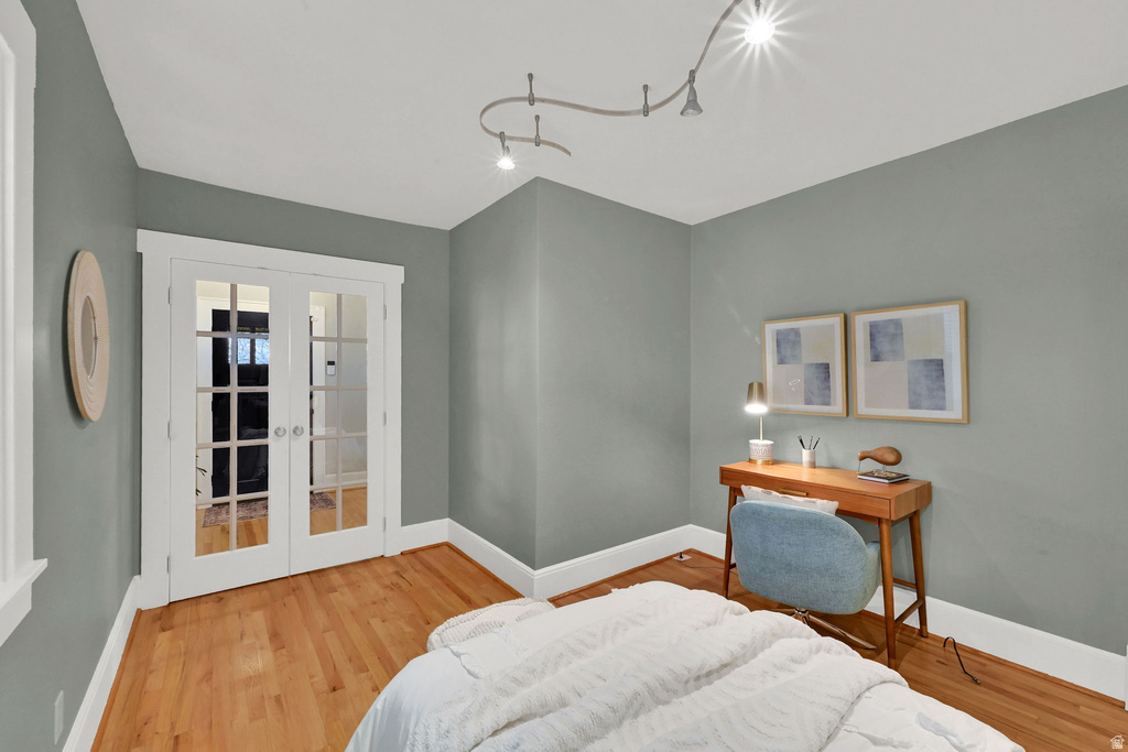 915 S PARK ROW ST Salt Lake City, UT 84105